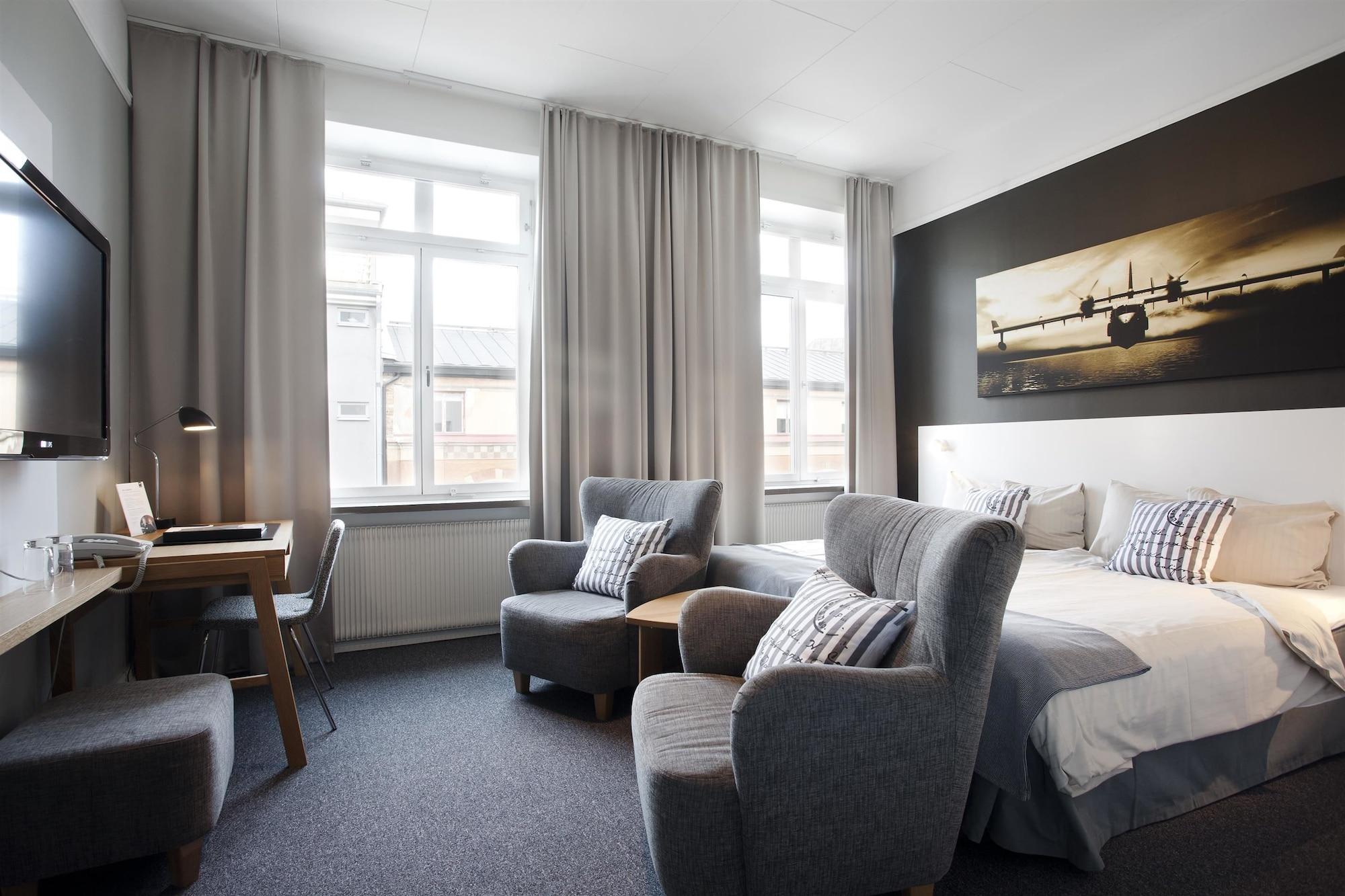 Hotel Oerebro ภายนอก รูปภาพ