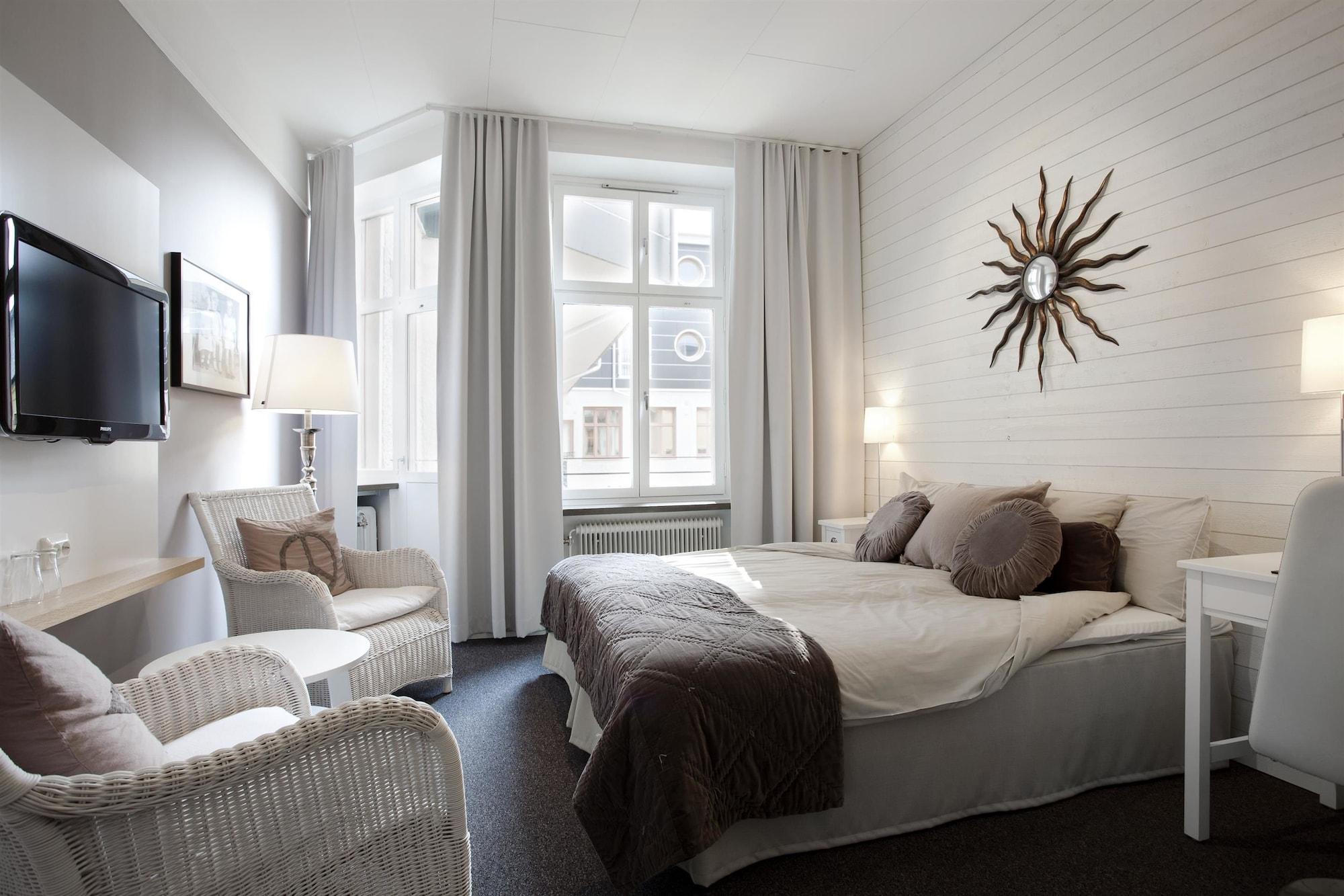 Hotel Oerebro ภายนอก รูปภาพ