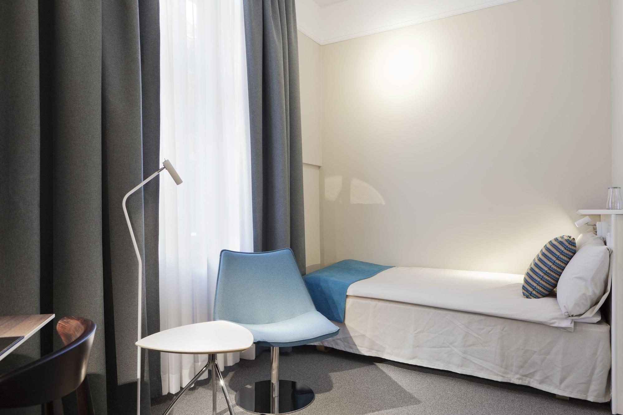 Hotel Oerebro ภายนอก รูปภาพ