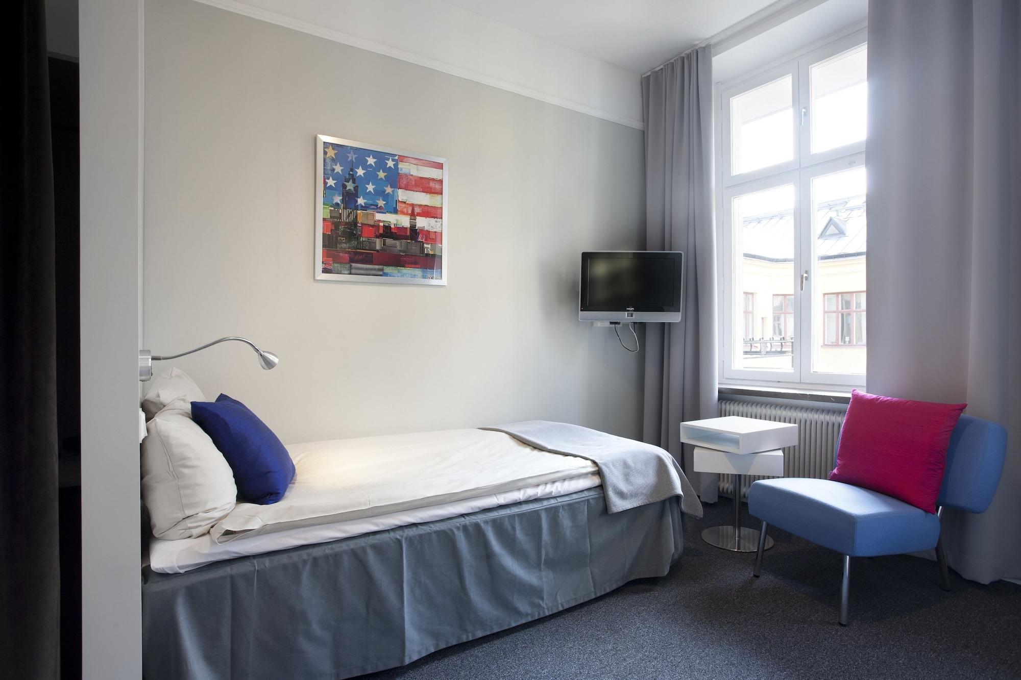 Hotel Oerebro ภายนอก รูปภาพ