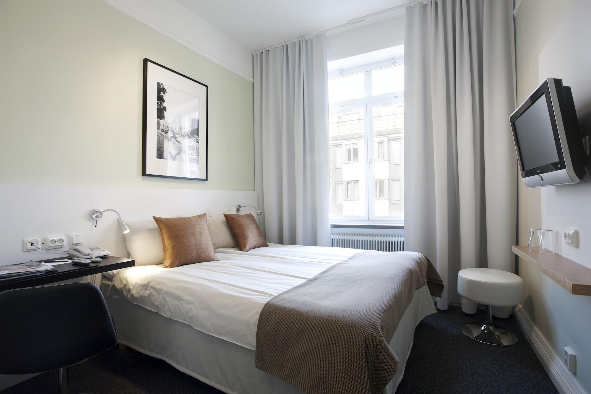 Hotel Oerebro ภายนอก รูปภาพ