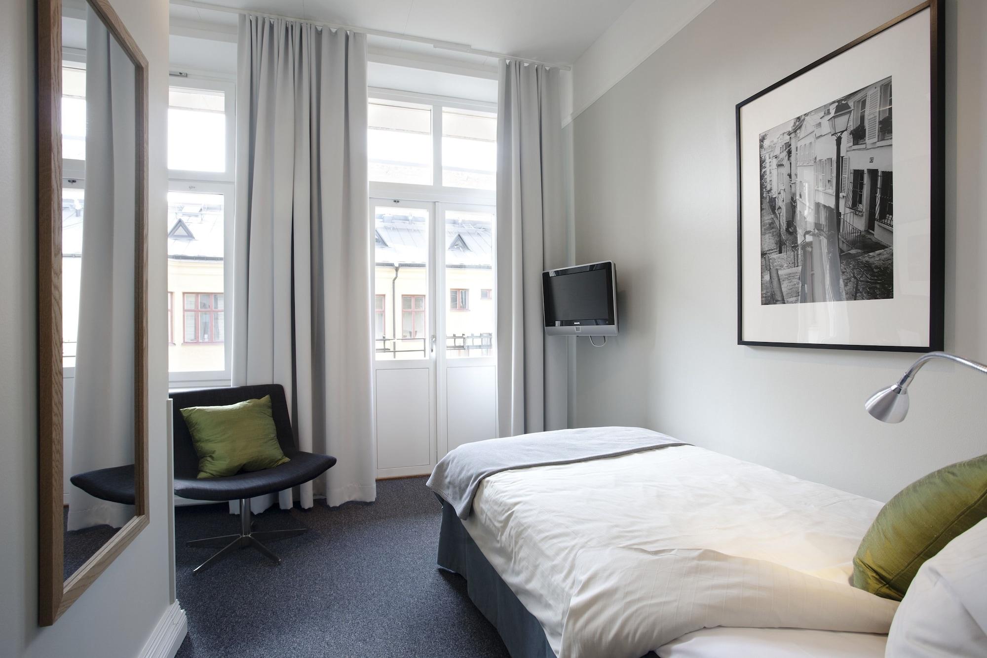 Hotel Oerebro ภายนอก รูปภาพ