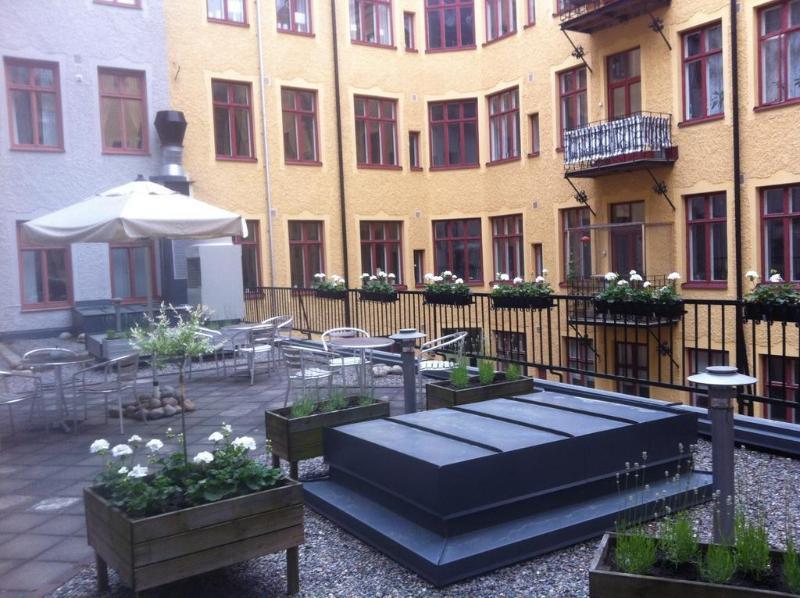 Hotel Oerebro ภายนอก รูปภาพ